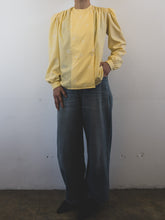 Load image into Gallery viewer, The pastel yellow vintage blouse
