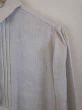 Load image into Gallery viewer, The grey/white linen Tracht top
