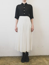 Load image into Gallery viewer, The vintage midi off-white skirt
