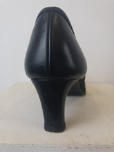 Load image into Gallery viewer, The 90s/2000s black mesh low heels
