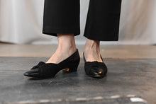 Load image into Gallery viewer, The vintage black ribbon shoes
