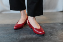 Load image into Gallery viewer, The lipstick red vintage shoes
