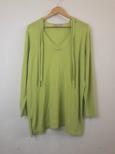 Load image into Gallery viewer, The lemongrass green top
