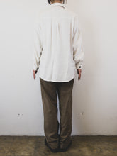 Load image into Gallery viewer, The big metal button unisex Trachten blouse
