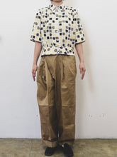 Load image into Gallery viewer, The 80s/90s summer blouse in yellow, beige, brown
