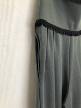 Load image into Gallery viewer, The 80s UK grey top/pants set
