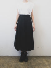 Load image into Gallery viewer, The A-line black lace skirt
