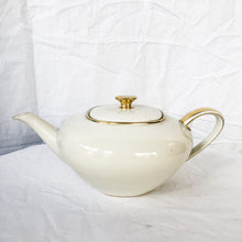 Load image into Gallery viewer, The vintage tea / coffee pot (small)
