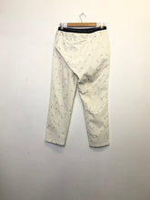 Load image into Gallery viewer, The white pants suit with stitching
