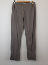 Load image into Gallery viewer, The casual grey pants with a twist
