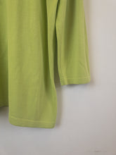 Load image into Gallery viewer, The lemongrass green top
