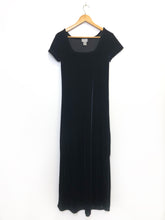 Load image into Gallery viewer, The black vintage velvet maxi dress
