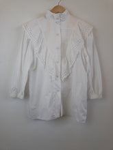 Load image into Gallery viewer, The 90s/2000s lace blouse
