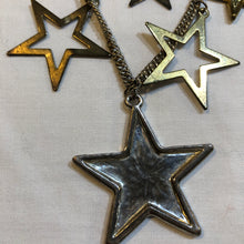 Load image into Gallery viewer, The star necklace
