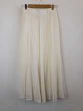 Load image into Gallery viewer, The vintage midi off-white skirt
