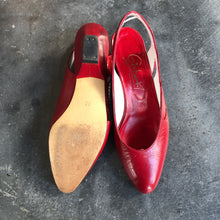 Load image into Gallery viewer, The lipstick red vintage shoes
